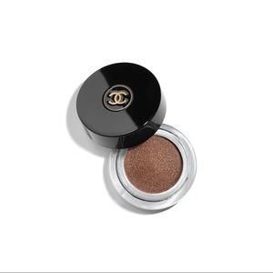 Chanel Longwear Creme Eyeshadow - Silver Pink 814